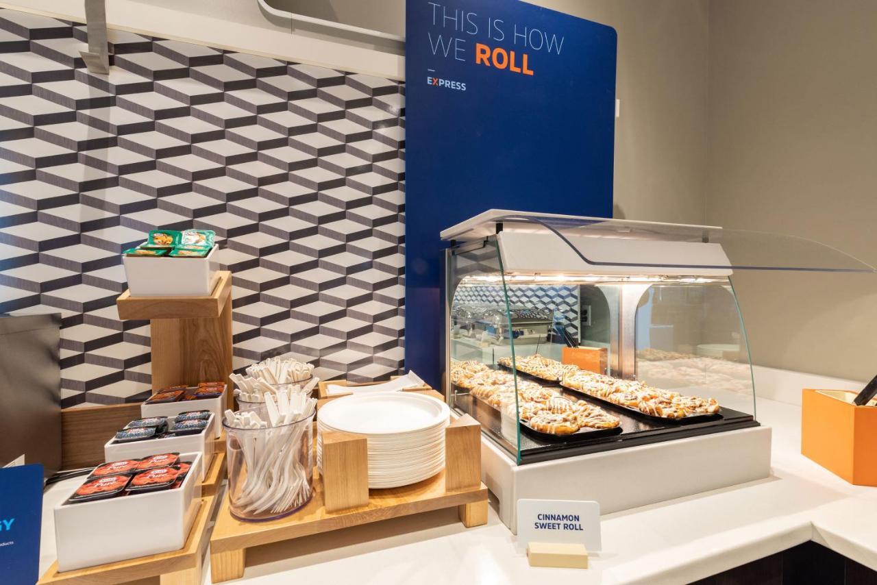 Holiday Inn Express Chicago - Magnificent Mile By Ihg Luaran gambar