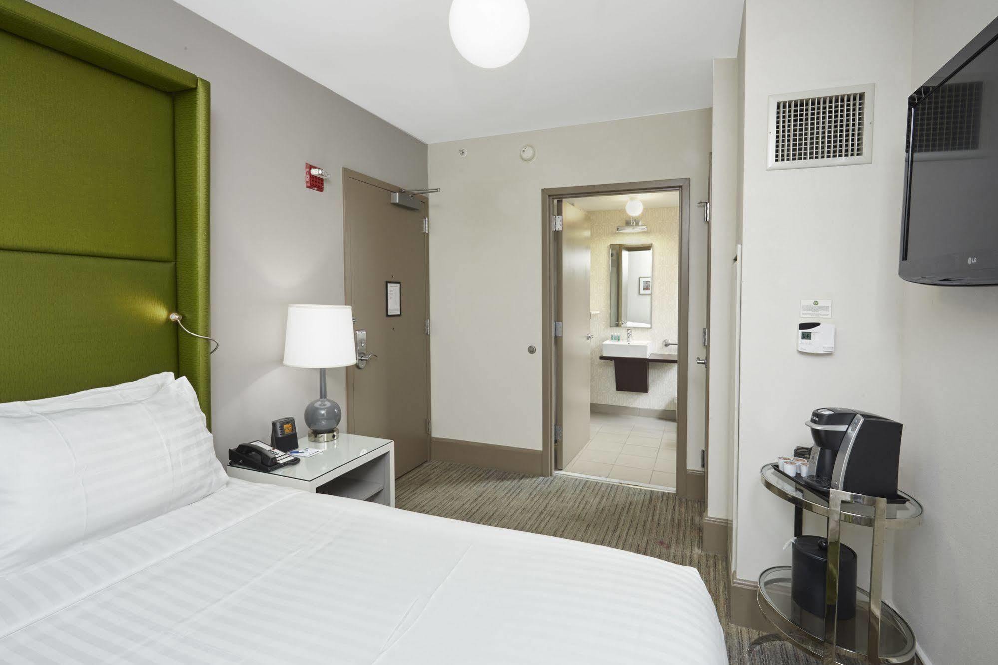 Holiday Inn Express Chicago - Magnificent Mile By Ihg Luaran gambar