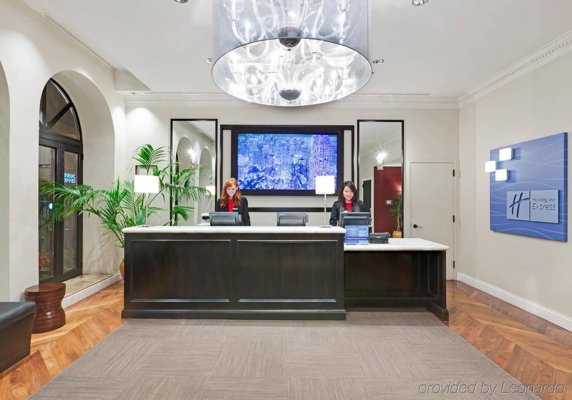 Holiday Inn Express Chicago - Magnificent Mile By Ihg Luaran gambar
